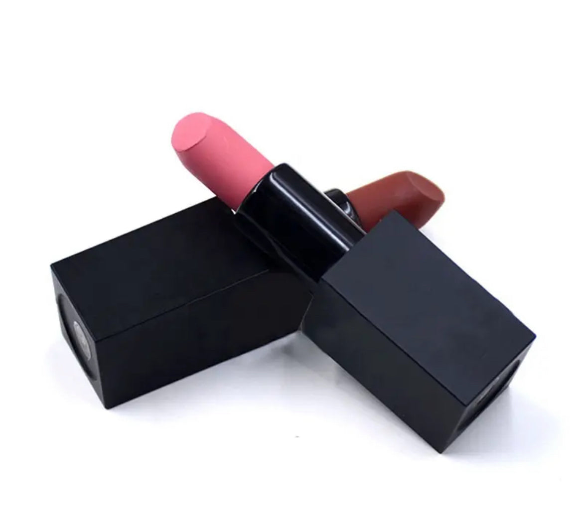 MATTE LIPSTICK